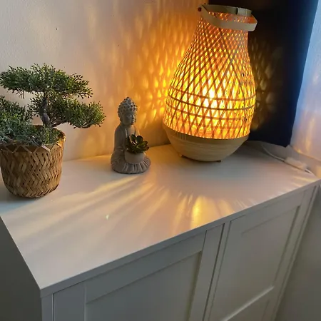 Oazis Apartmanhaz ホームステイ *