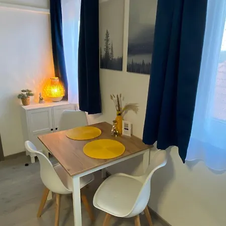 Oazis Apartmanhaz Balatonalmádi
