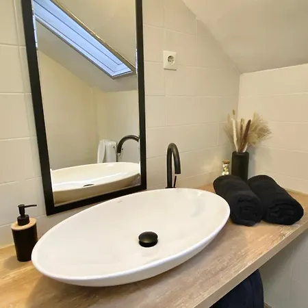 ホームステイ Oazis Apartmanhaz